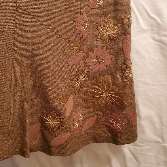 Skit - Picture 2 of 4